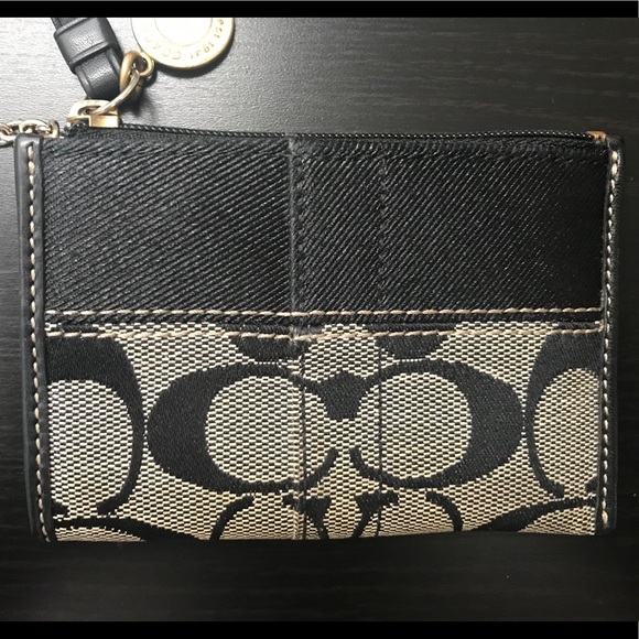 Coach keychain wallet. Great condition! - Picture 3 of 7